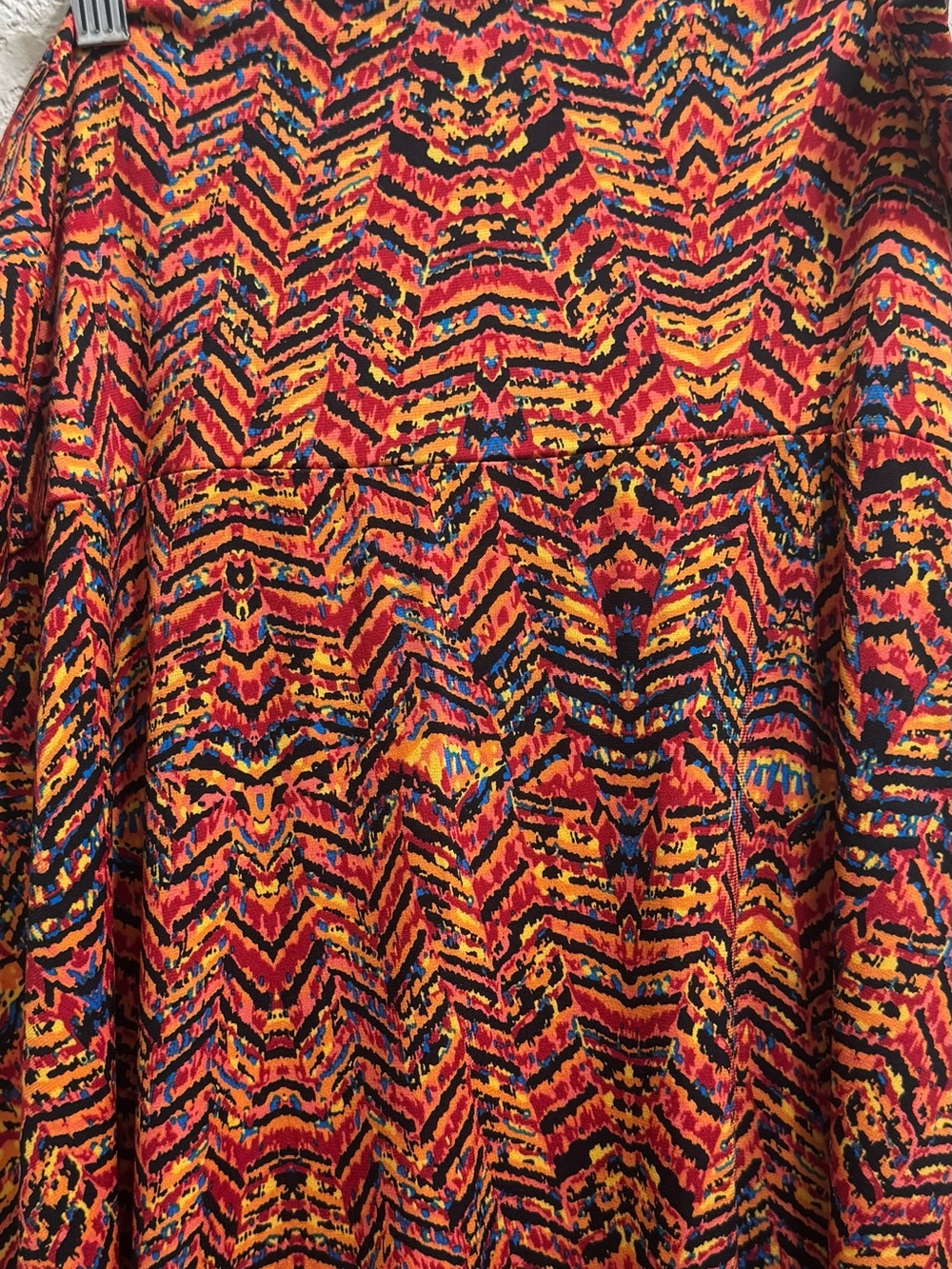 NWT LuLaRoe Maxi Skirt L Boho Aztec Geometric Orange Pink Stretch Long Skirt - Picture 3 of 5